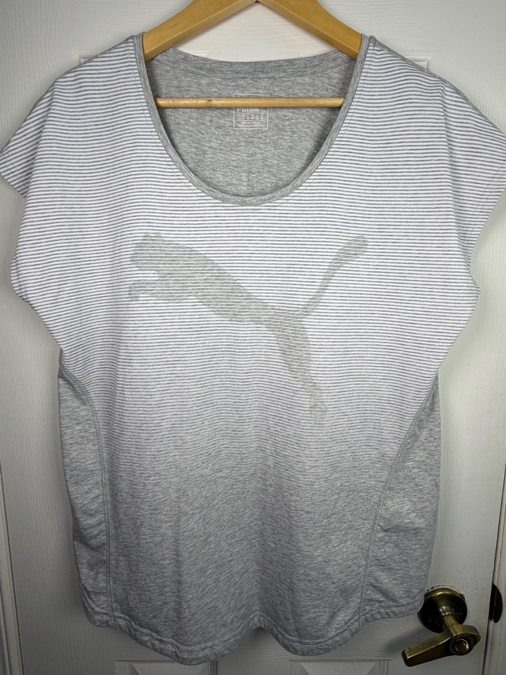 Puma Women's Light Gray Ombre Performance Tee XL Athletic Activewear Gym Top